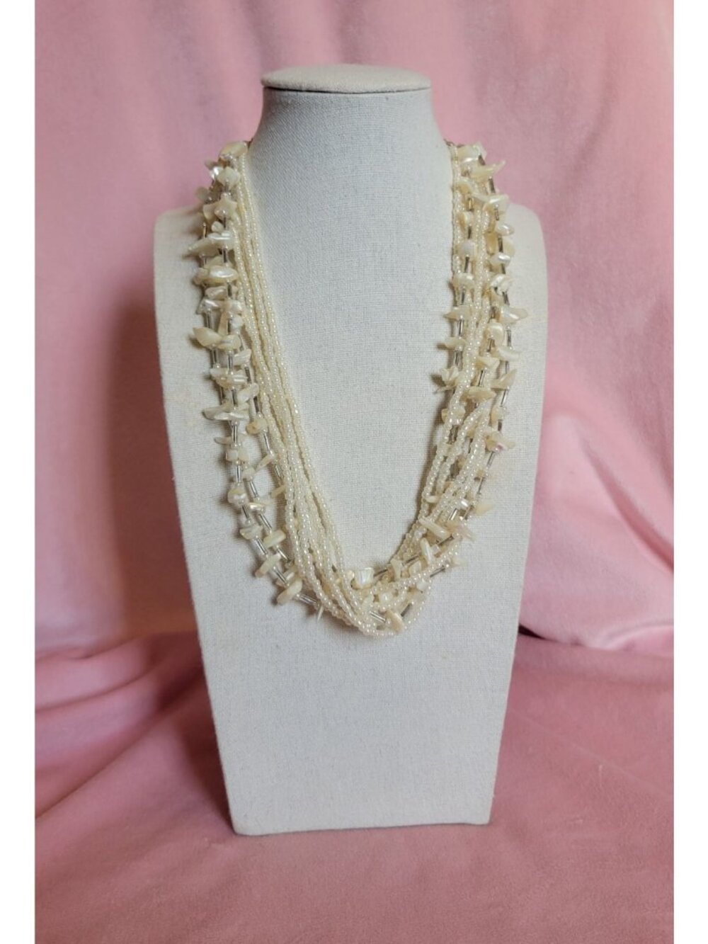 Vintage Look Mother of Pearl Layered Multi-strand Chip Beaded Necklace N1F